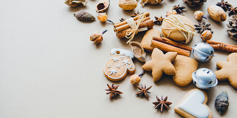 Image of Ginger Cookie surrounded by spices